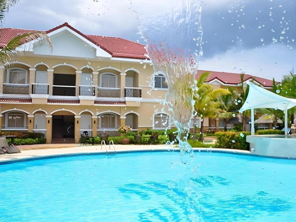 Moonbay Marina The Villas Olongapo Exterior foto